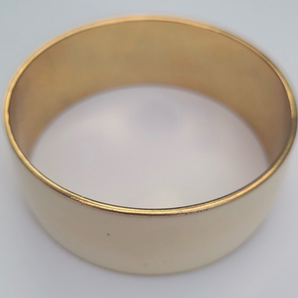 Signed J. Crew Gold and Cream Bangle Bracelet 2416 - Picture 2 of 5